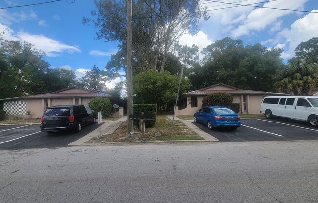 2 beds, 1 bath, 675 sqft, $1,095, Unit 6145 High St. New Port Richey, FL 34653