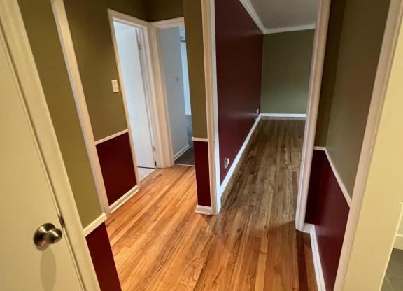 2 beds, 1 bath, 1,025 sqft, $1,850