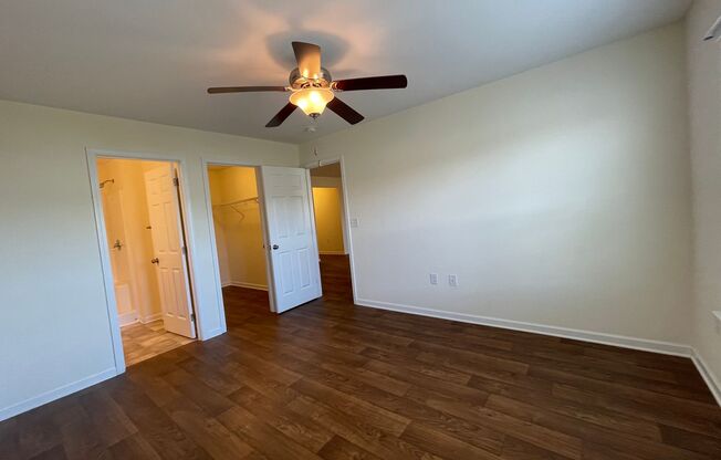 3 beds, 2 baths, $1,595