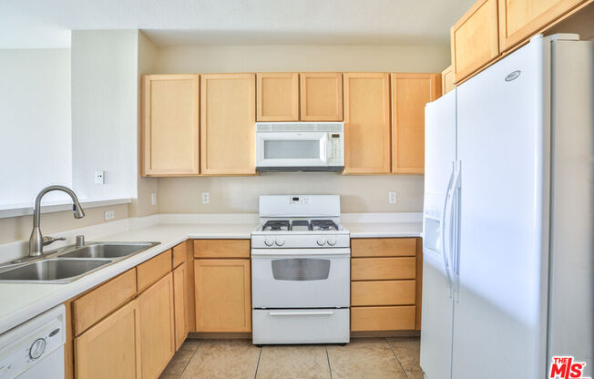 6400 Crescent Park E Apt 109