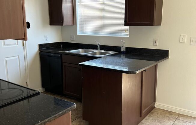 Refreshed 2 bedroom 1.5 bathroom townhome in St George!