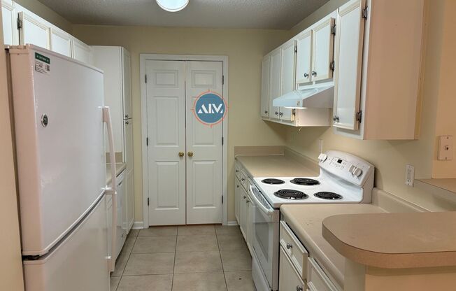 Spacious 3-Bedroom Villa in Woodbridge – Tile Flooring, Laundry Room, and Prime Bluffton Location!