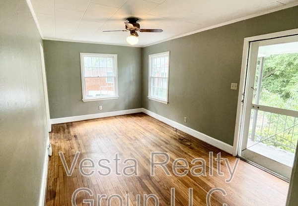 92 JONESBORO ST