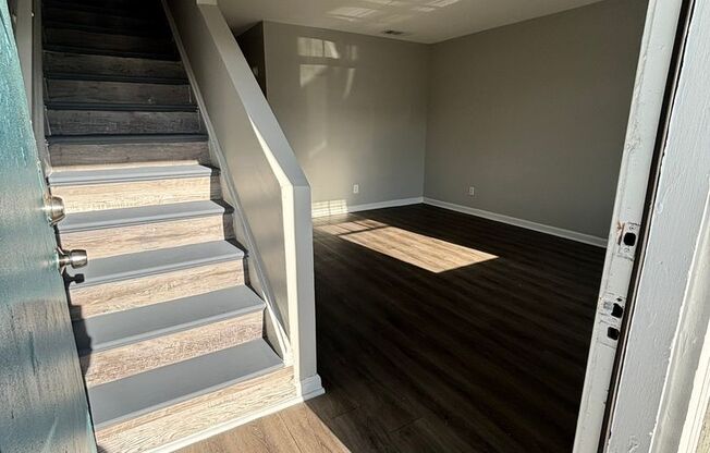 2 beds, 1.5 baths, 1,024 sqft, $850