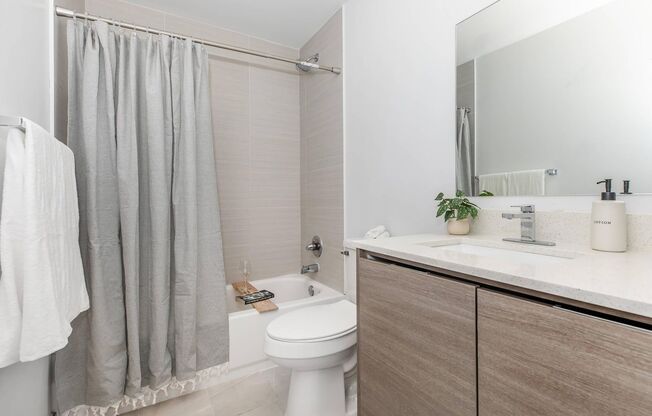 2 beds, 2 baths, 833 sqft, $2,650, Unit 606