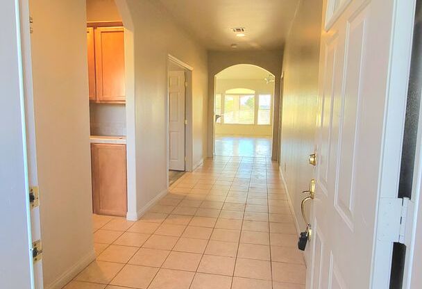 3 beds, 2 baths, 1,732 sqft, $1,800, Unit Unit A