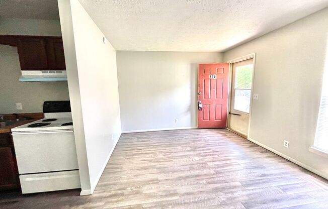 Renovated 1 Bedroom / 1 Bathroom in Madison! Pet friendly! A block from everything you need!