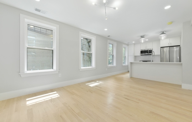 10 LAMSON CT