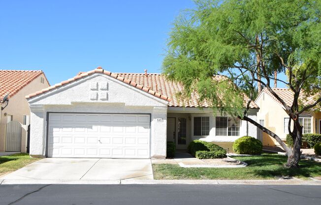 BEAUTIFUL NORTHWEST PROPERTY NEAR DINING AND SHOPPING!