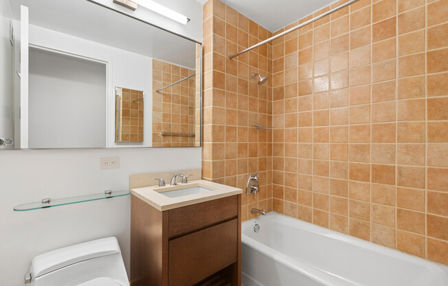 Studio, 1 bath, 550 sqft, $4,400, Unit 4C