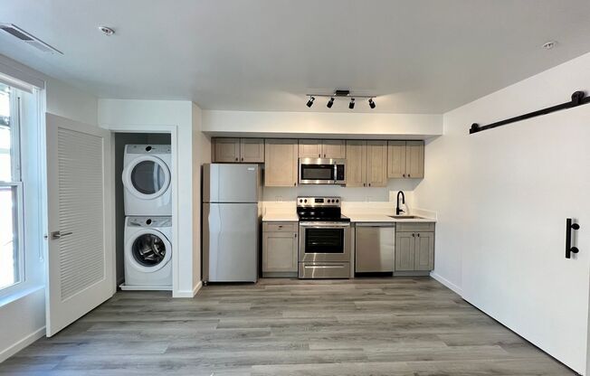 1 bed, 1 bath, 504 sqft, $1,665, Unit 412