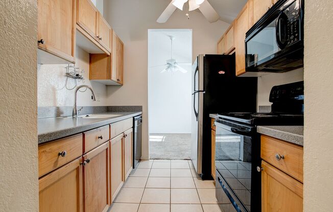 1 bed, 1 bath, 626 sqft, $1,099, Unit 12th St. #230