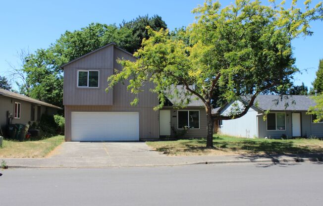 Four bedroom, two bath family home on quiet Beaverton street