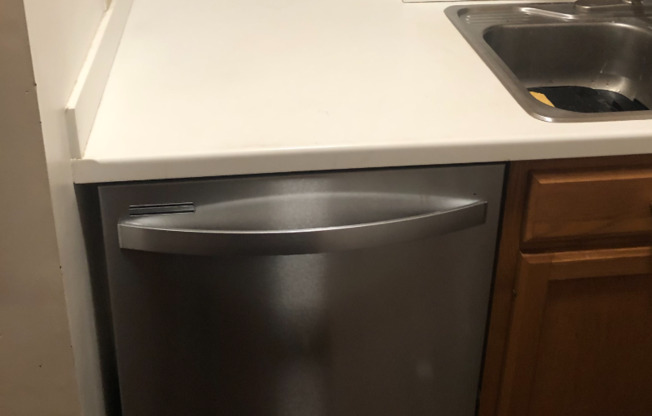 103 W. 39th St Unit B1,