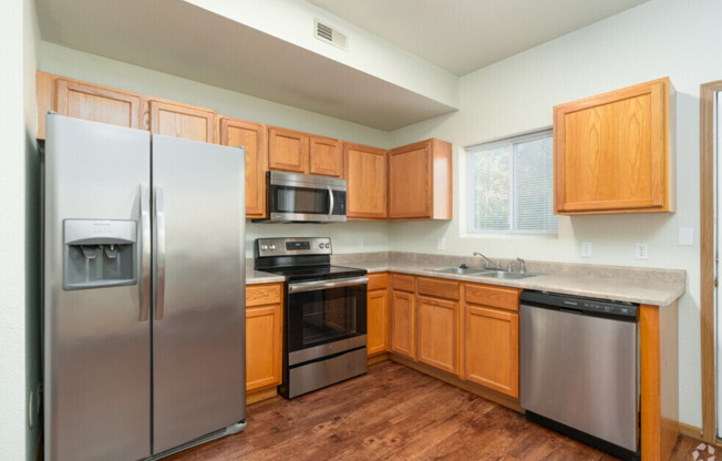 2 beds, 2 baths, 1,200 sqft, $1,445, Unit 1105B;1/2HW