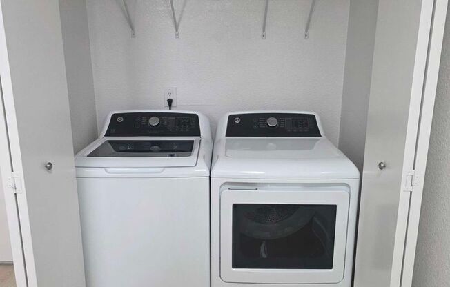 2 beds, 2 baths, 984 sqft, $2,195, Unit K203