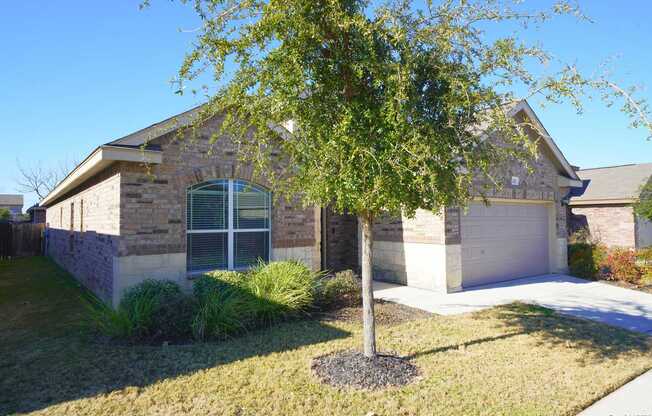 1323 KINGBIRD CT