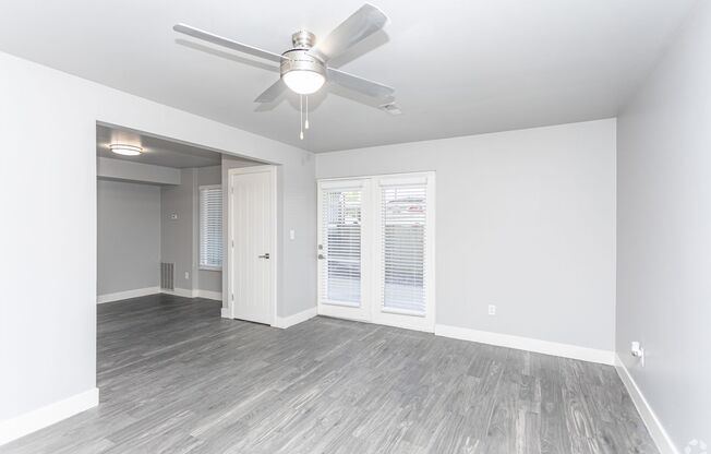 2 beds, 1 bath, 830 sqft, $1,395, Unit 49