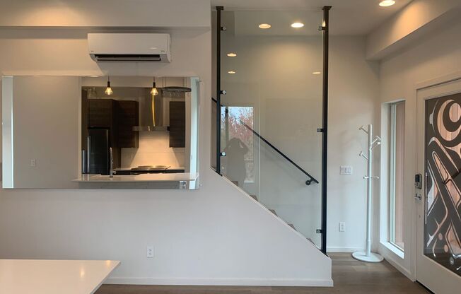 High End Madison Valley Row House !