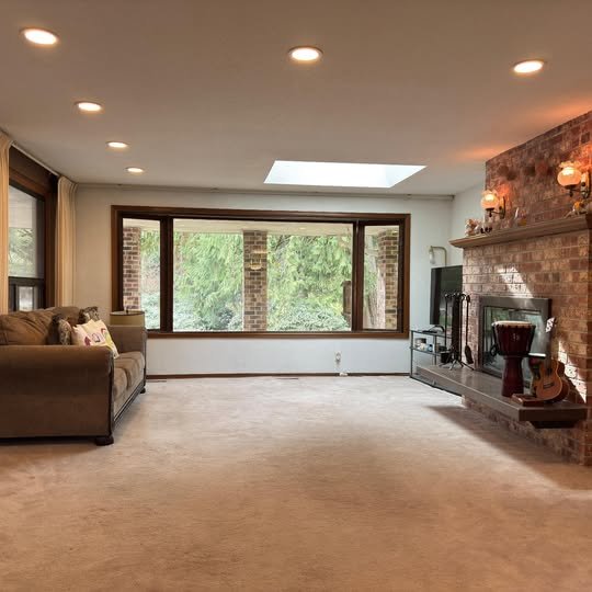 811 175 ST SW