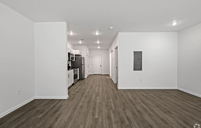 Studio, 1 bath, 700 sqft, $1,200, Unit Apt 312