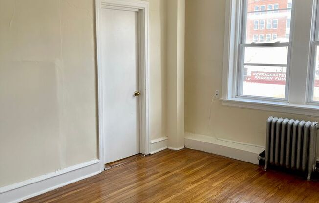 1 bed, 1 bath, 725 sqft, $1,195, Unit 4801-B1