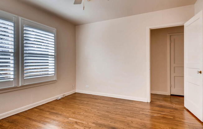 2 beds, 1 bath, $1,900