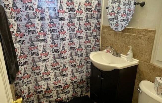 ADORABLE WEST MESA HOME 2 Bedroom 1/BA 1/CG BYA