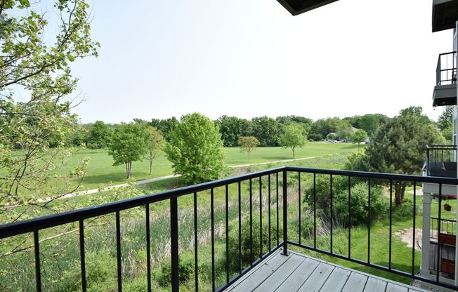 1 bed, 1 bath, 730 sqft, $1,610, Unit 8118-203