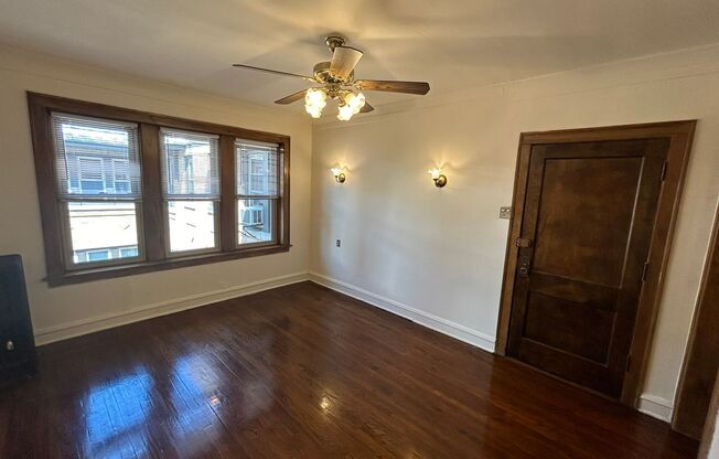 1 bed, 1 bath, 425 sqft, $1,965, Unit 233-322