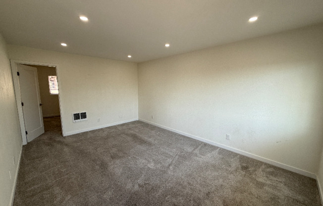 3911 OREGON ST