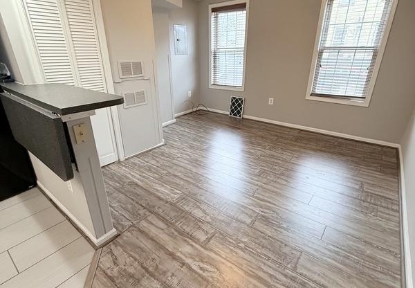 925 N 28 ST