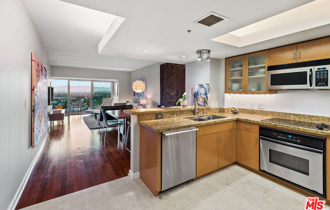 1 bed, 1.5 baths, 996 sqft, $4,595, Unit 1109