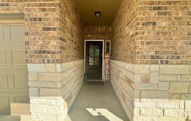 Spacious 4 Bedroom Home in Schertz!