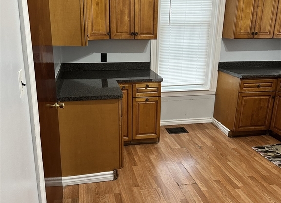 6 beds, 1 bath, 1,731 sqft, $3,600, Unit 1