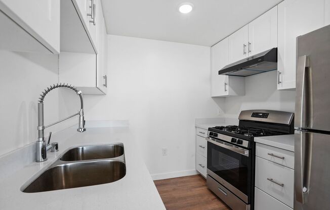 2 beds, 2 baths, 1,058 sqft, $2,750, Unit 508