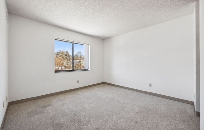 2 beds, 2 baths, 1,036 sqft, $1,450, Unit 1501-310