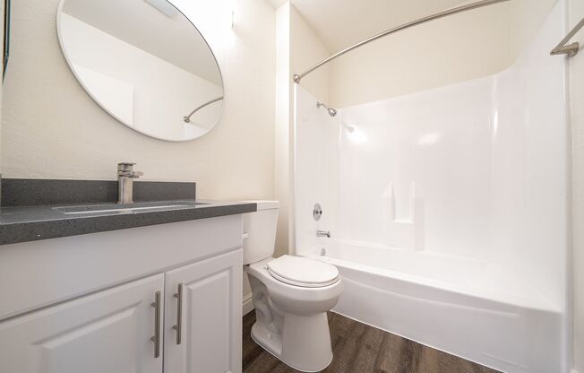 2 beds, 2 baths, 960 sqft, $2,695, Unit F-F08