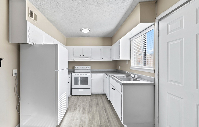 18-811-Serene-Valley-Road-18