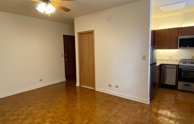 Studio, 1 bath, 300 sqft, $1,545, Unit 620-202