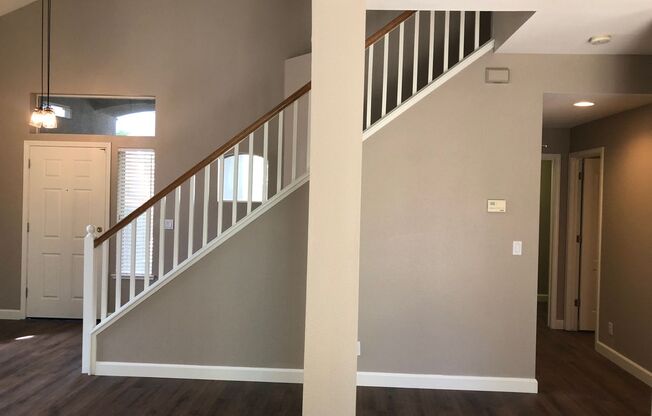 Gorgeous Folsom Home with full bed and bath downstairs!