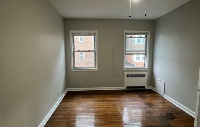 1 bed, 1 bath, 762 sqft, $1,050, Unit 309