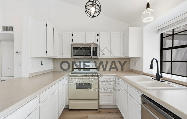 2 beds, 1 bath, 784 sqft, $1,995, Unit Unit 1246