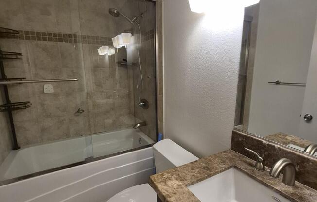 2 beds, 2 baths, 1,264 sqft, $3,100, Unit 207