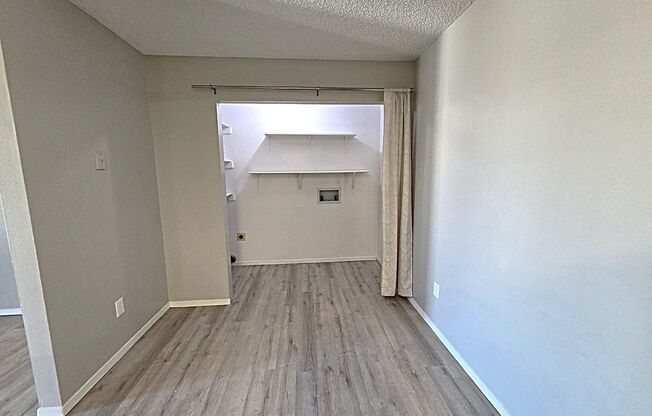 2 beds, 1 bath, 875 sqft, $1,159, Unit 705 #7