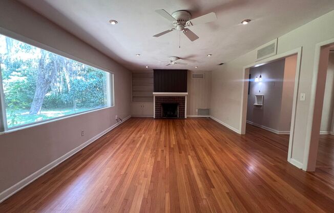 3BR/2.5BA House in Florida Park - Available For Fall 2026!