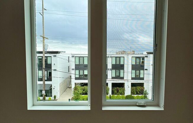 1 bed, 1 bath, 589 sqft, $1,675, Unit 304