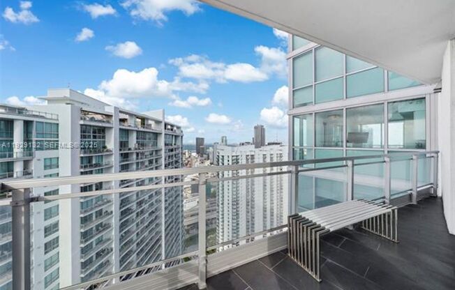 2 beds, 2 baths, 1,389 sqft, $4,400, Unit 92 SW 3rd St # 4610