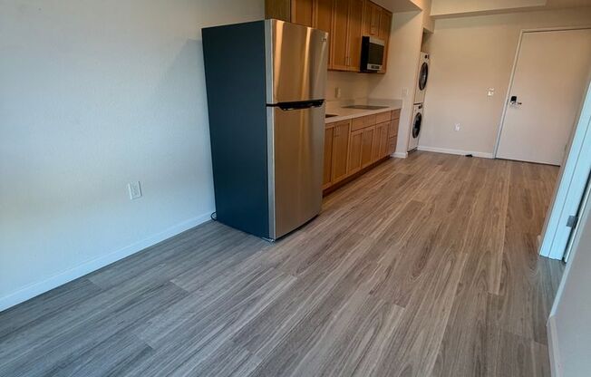 1 bed, 1 bath, 437 sqft, $2,562, Unit 302