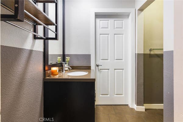 1 bed, 1 bath, 740 sqft, $3,000, Unit 326